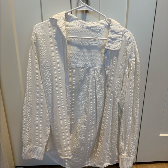 aerie Tops - Aerie Textured White Button-Up Shirt